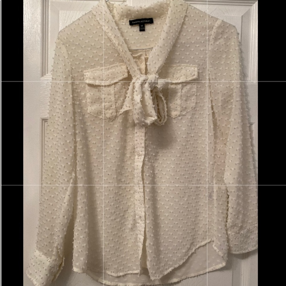 Tie-Neck Button Up Blouse